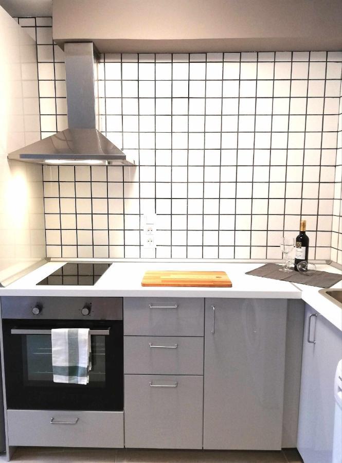 Mazi Apartments Suite Матаро Екстер'єр фото